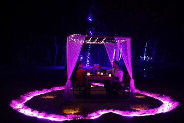 리조트 Sandyy Wavess