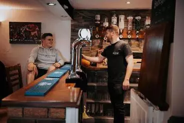 Aamiaismajoitus (B&B) The Fox And Hounds