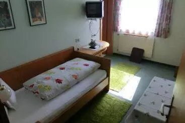 Frühstückspension & Ferienhaus Fädnerspitze