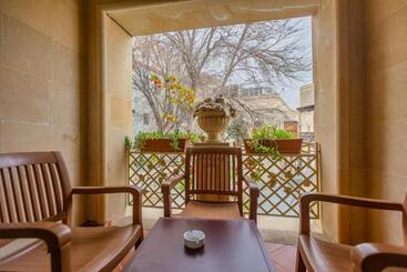 پانسیون Corner Inn