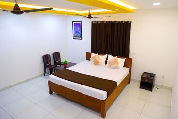 Hotel Golden Residency