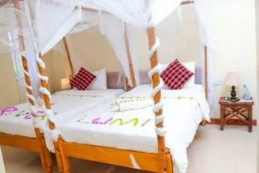 هتل River Lumi Resort   Taveta