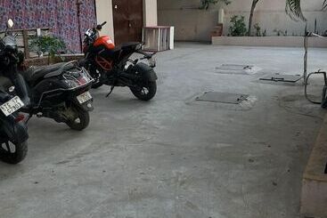 Iroomz Hotel Shree Jagannath