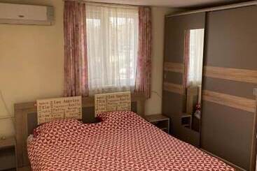 هتل آپارتمان Galya Guest House