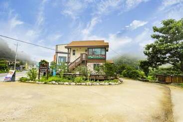 Sogeumgang Three Mountain Pension