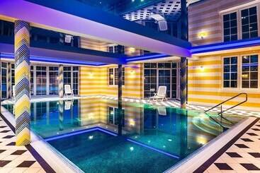 호텔 Boutique Apartmenty M&m