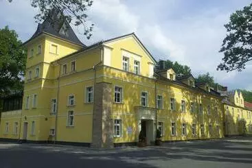 ホテル Pałac Lucja Bb