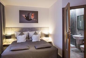 בית מלון כפרי Ratuszowy