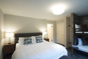 Rest   A Modern Motel