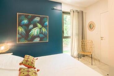 تختخواب و صبحانه La Chambre Sweety