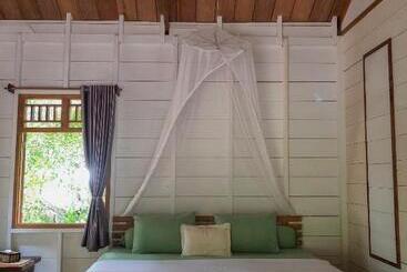 Pension Toro Simalatcat Surfcamp