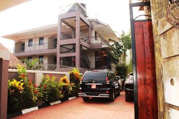 Serene Courts Hotel Kitende Uganda