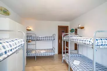 Aamiaismajoitus (B&B) Surf House Sanvi