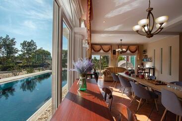 Hotel Hacienda Resort   Mae Phim