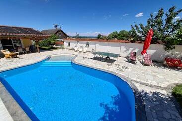 Bed and Breakfast Machlandgasthof Wahl