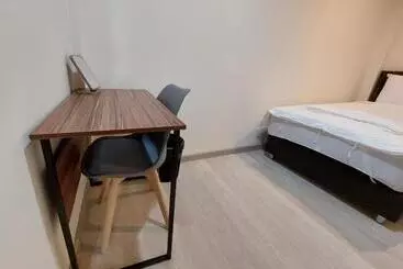 Chaiwat Hostel