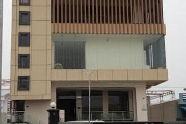 Guru Dev Palace Hotel & Lawn,ayodhya