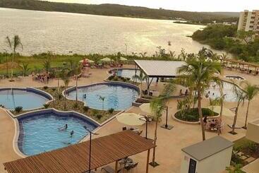 هتل Praias Do Lago Eco Resort   Apto Super Luxo
