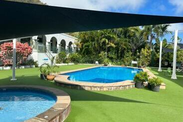 Aparthotel Magnetic Island Resort Studio