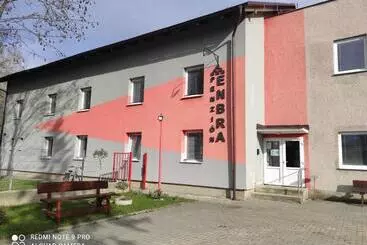 ペンション Penzión Enbra