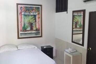 Отель Casablanca De Santodomingo