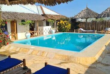 בית מלון כפרי Blue Moon Villa