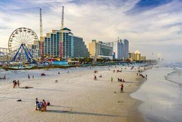 Huoneistohotelli Open For 2025 Speedweeks Daytona 500   Beachfront Studio   Private Balcony With Ocean View   Pool