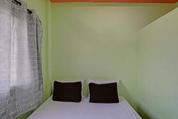 Spot On Hotel Leo Star