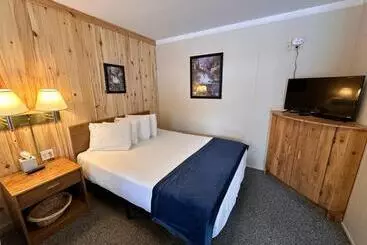 Pensionat Ute Bluff Lodge, Cabins And Rv Park