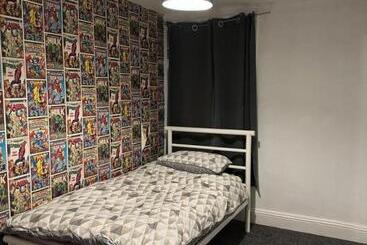 Aparthotel Victor S House