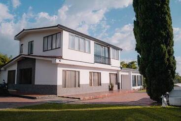 Finca Hotel Los Alpes