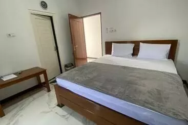 Hotel Oyo 93453 Muula Homestay Syariah