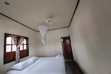 Majatalo Khampheng River Views Sunset