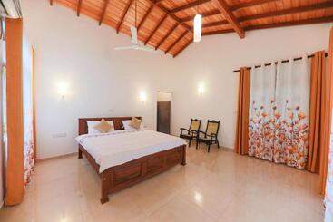 Bed and Breakfast Hikka Tulips Villa