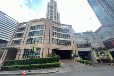 Aparthotel Fort Bonifacio Bgc Condo