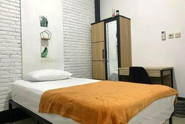 בית מלון כפרי Rumah Daun Timoho Yogyakarta Redpartner