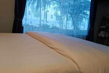 Panzió บ้านระเบียงเลหลังสวน ทั้งหลัง 2 นอน 2 น้ำ 1 ครัว