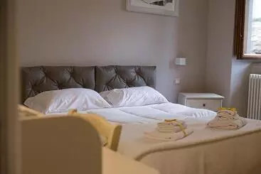 Pensione Residenza La Portella