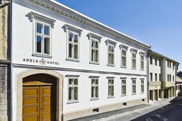 Отель Adele Boutique