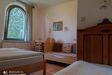 هتل Bed & Breakfast Na Poljani