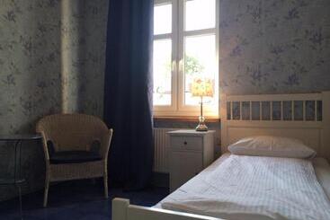 בית מלון כפרי Home & Travel