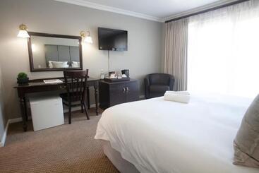 Ruslamere Hotel And Conference Centre