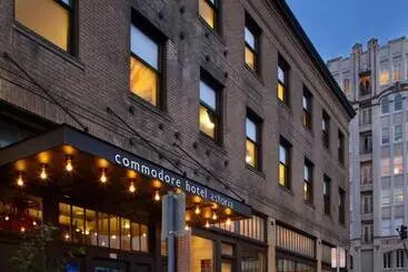 Hotel Commodore
