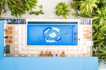 بنسيون Season Paradise