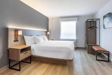 Hotel Four Points by Sheraton Newark Airport