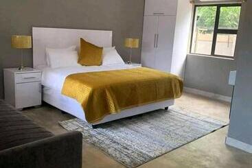 Bed and Breakfast Tsonga Luxury Apartments