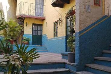 هتل Casa Dulcinea