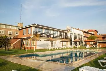 Hotelli Pinar Del Sol