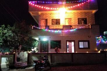 Pensão अतिथी निवास