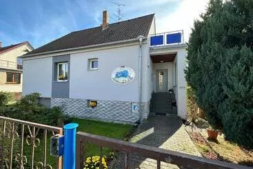 Majatalo Apartmán V Suterénu
